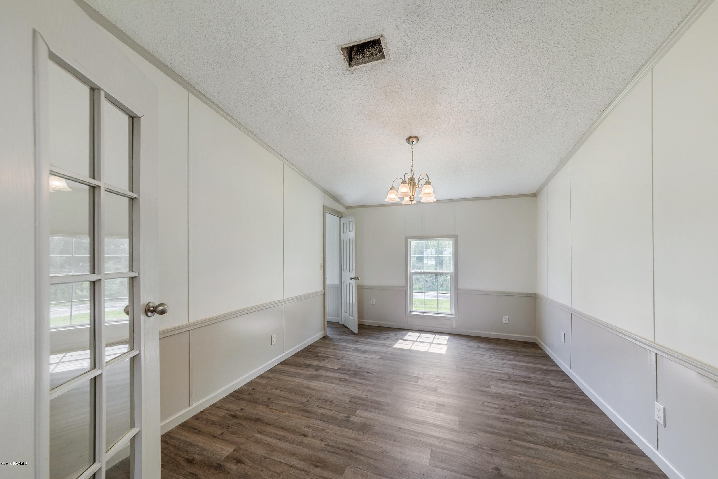 7409 Touchet Road Broussard, LA 70518 - Photo 11 of 26 7491TouchetIN-11