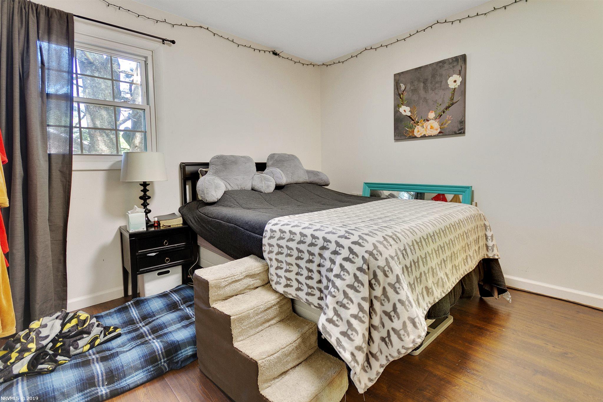4035 Bains Chapel Road Radford, VA 24141 - Photo 16 of 39 Gallery Image 16