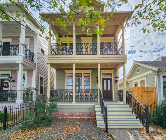 $4,000 | 704 East 9th Street, Houston, TX 77007