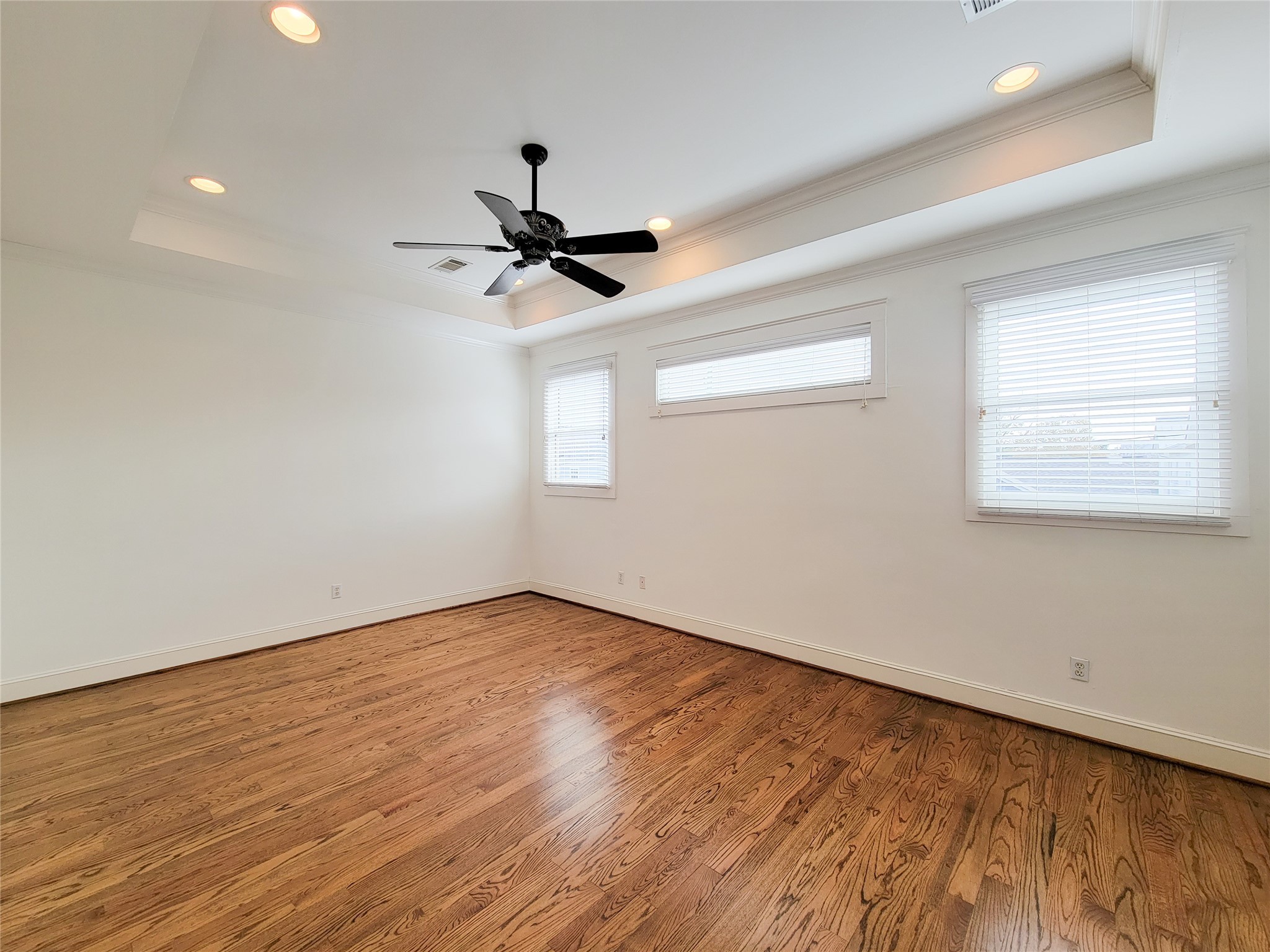 704 East 9th Street Houston, TX 77007 - Photo 23 of 43