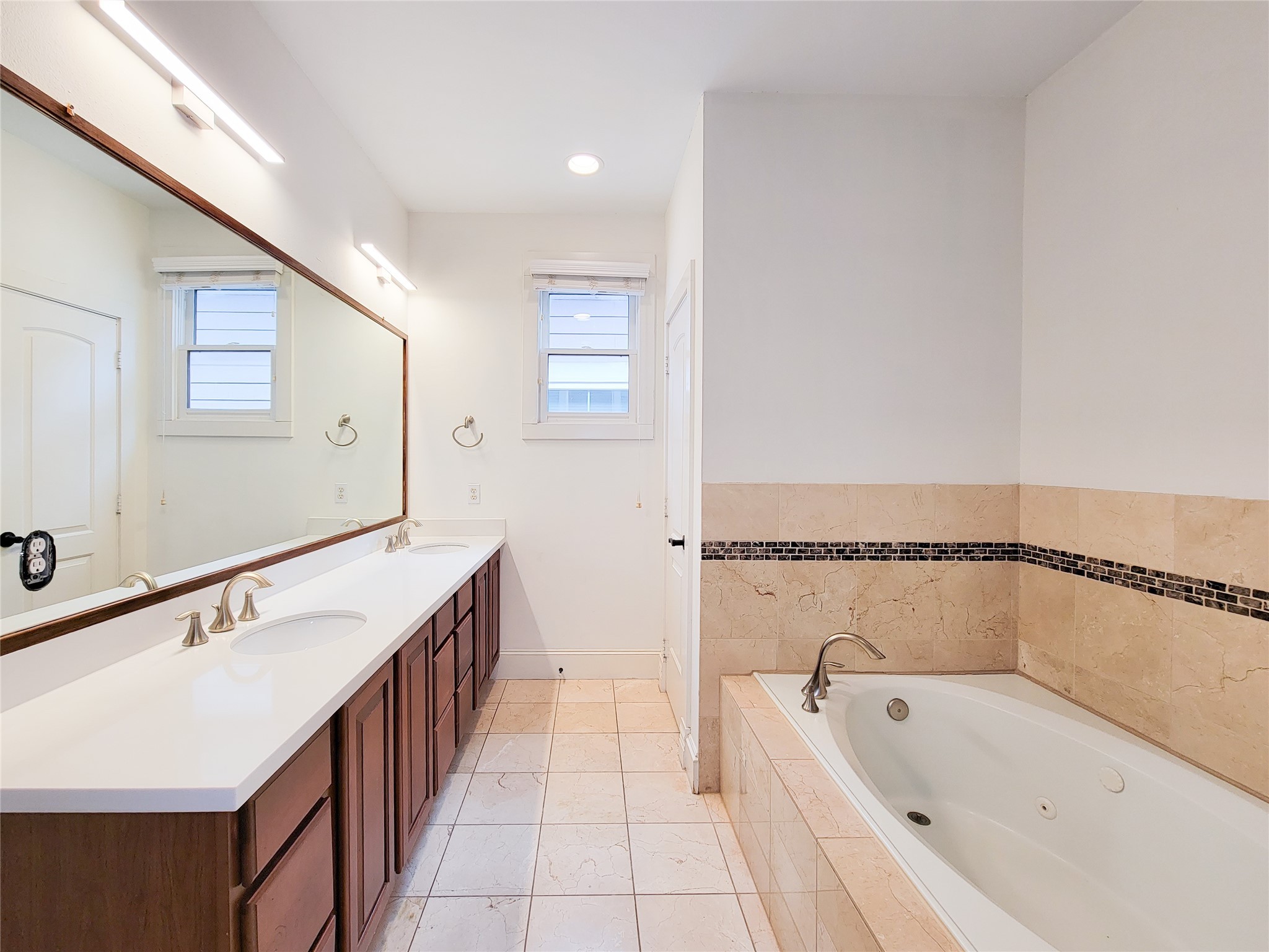 704 East 9th Street Houston, TX 77007 - Photo 25 of 43