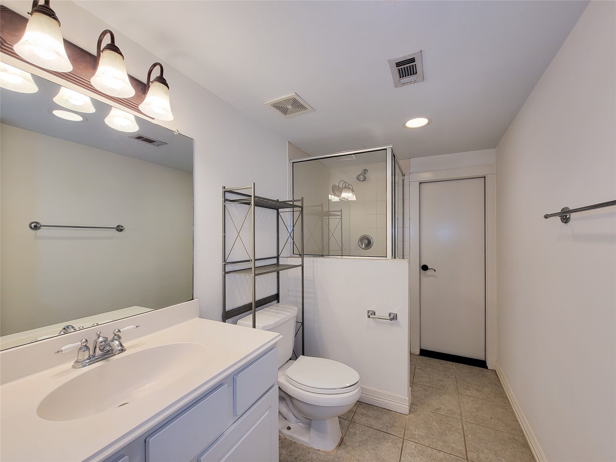 704 East 9th Street Houston, TX 77007 - Photo 37 of 43