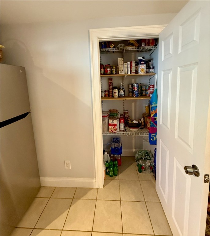 196 Bulgarmarsh Road Tiverton, RI 02878 - Photo 9 of 26