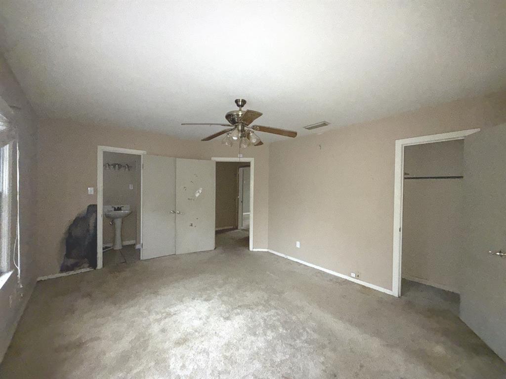 206 Summit Drive Gilmer, TX 75644 - Photo 13 of 23 wooden floor in an empty room
