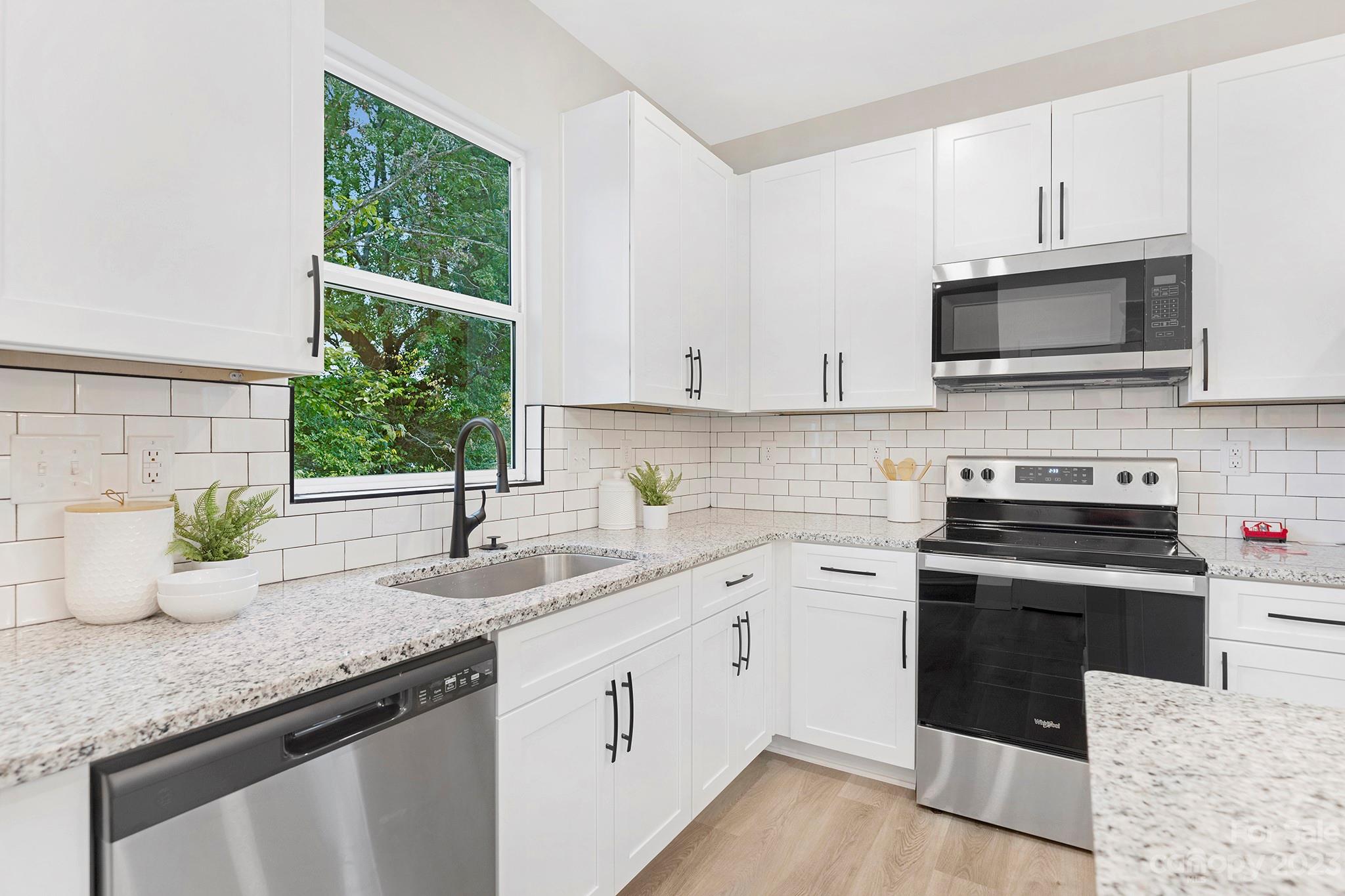 930 Rhyne Road Charlotte, NC 28214 - Photo 5 of 15 Gallery Image 5