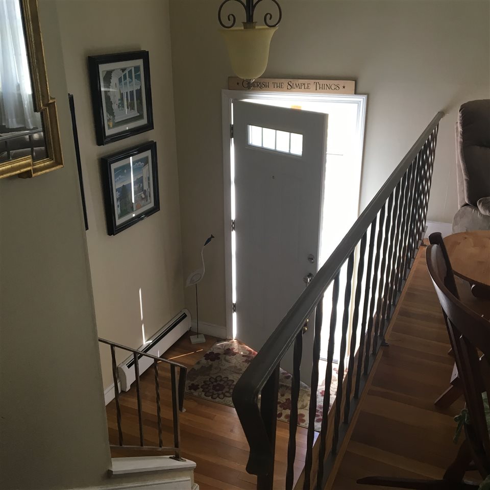 9 Tewksbury Road Hampstead, NH 03841 - Photo 6 of 16 Gallery Image 6