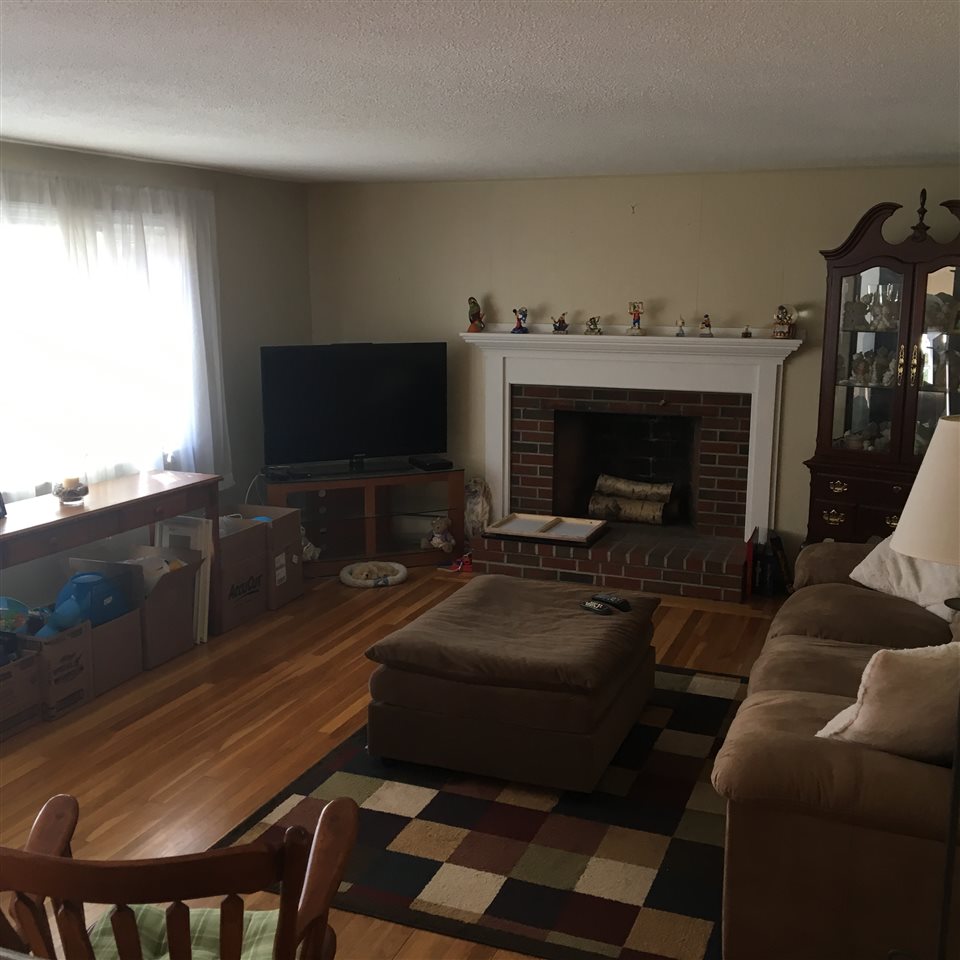 9 Tewksbury Road Hampstead, NH 03841 - Photo 7 of 16 Gallery Image 7