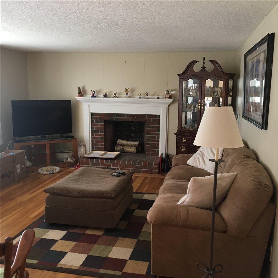 9 Tewksbury Road Hampstead, NH 03841 - Photo 8 of 16 Gallery Image 8