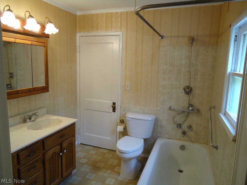 9173 Valley View Road Macedonia, OH 44056 - Photo 11 of 25