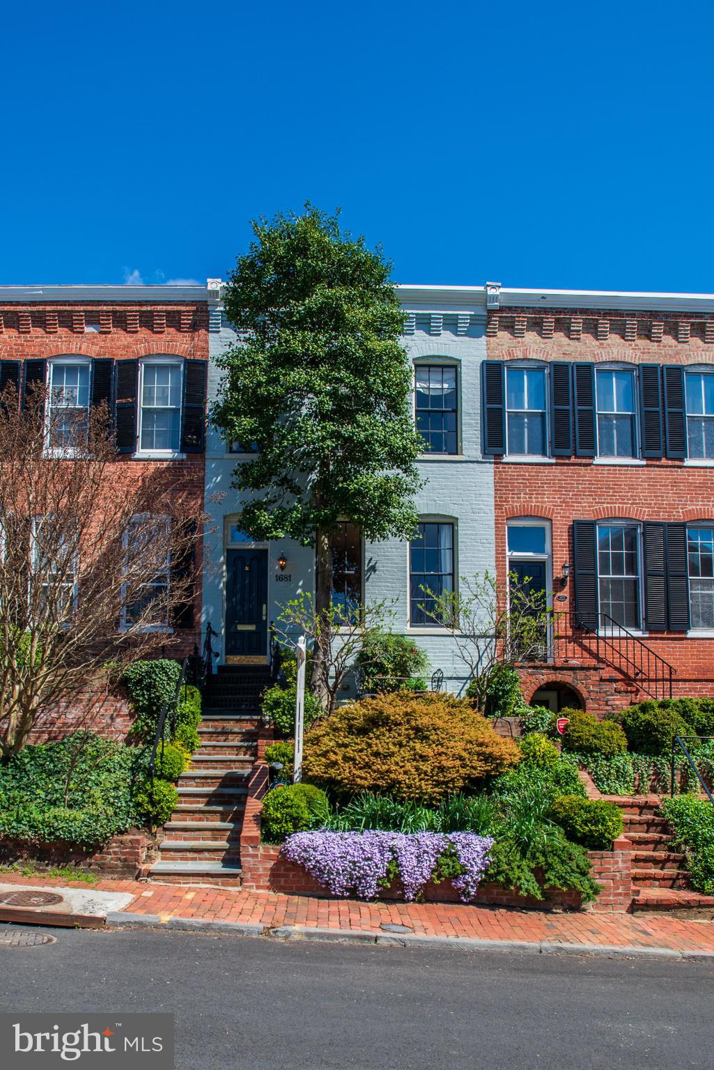 1681 32nd Street Northwest Washington, DC 20007 - Photo 2 of 51 Exterior