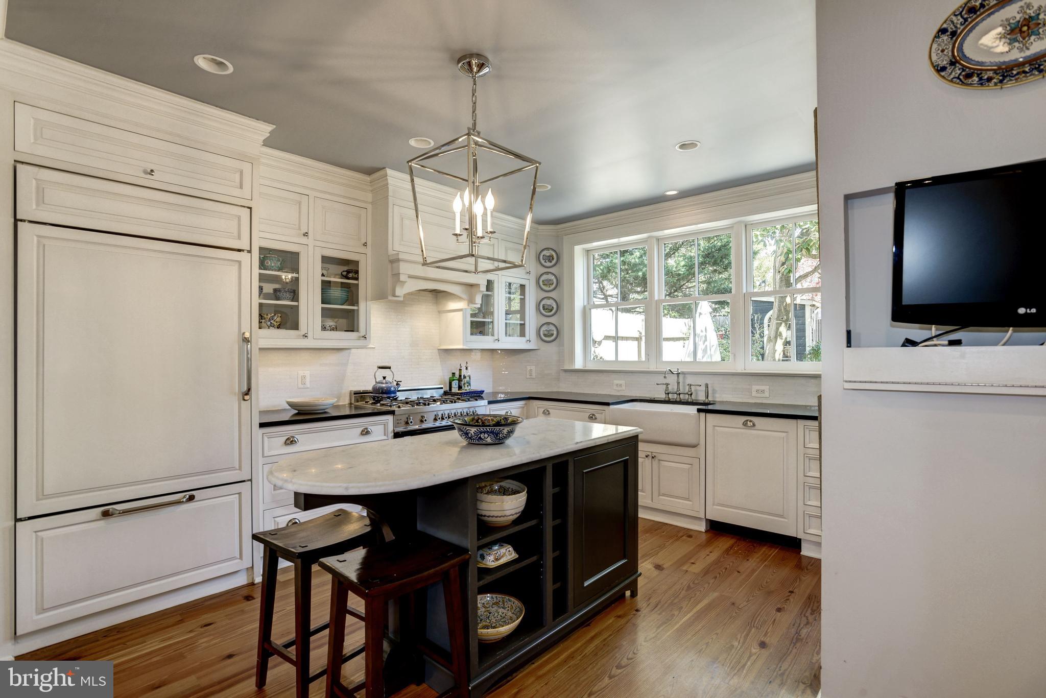 1681 32nd Street Northwest Washington, DC 20007 - Photo 18 of 51 Kitchen