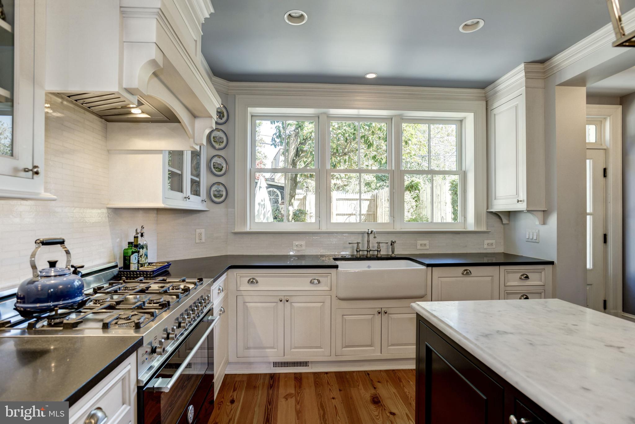 1681 32nd Street Northwest Washington, DC 20007 - Photo 20 of 51 Kitchen