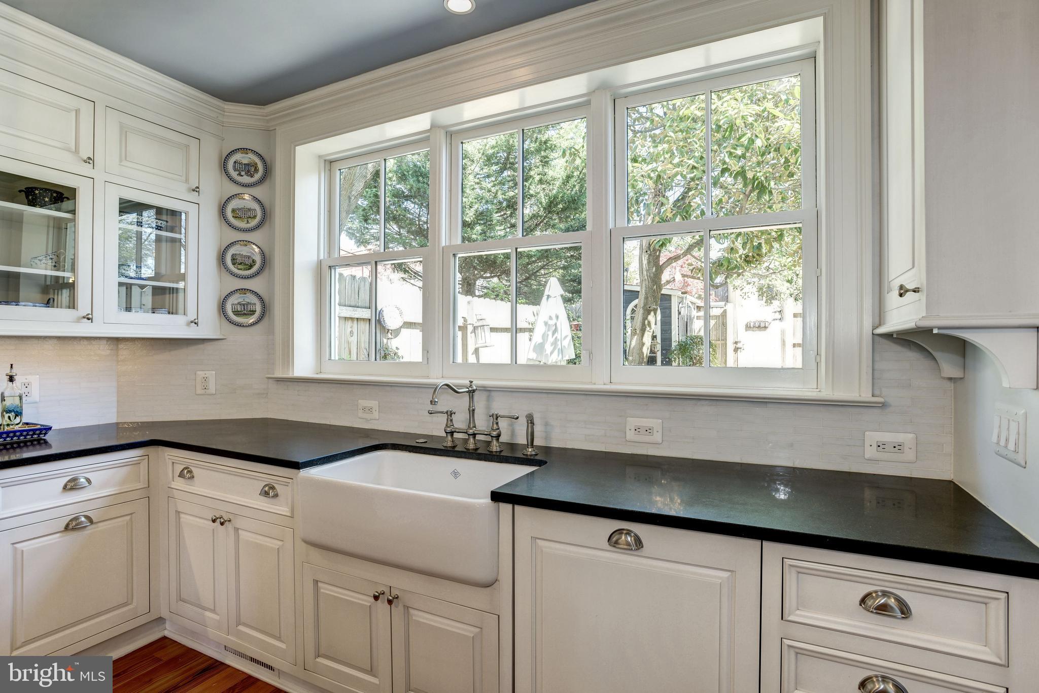 1681 32nd Street Northwest Washington, DC 20007 - Photo 23 of 51 Kitchen