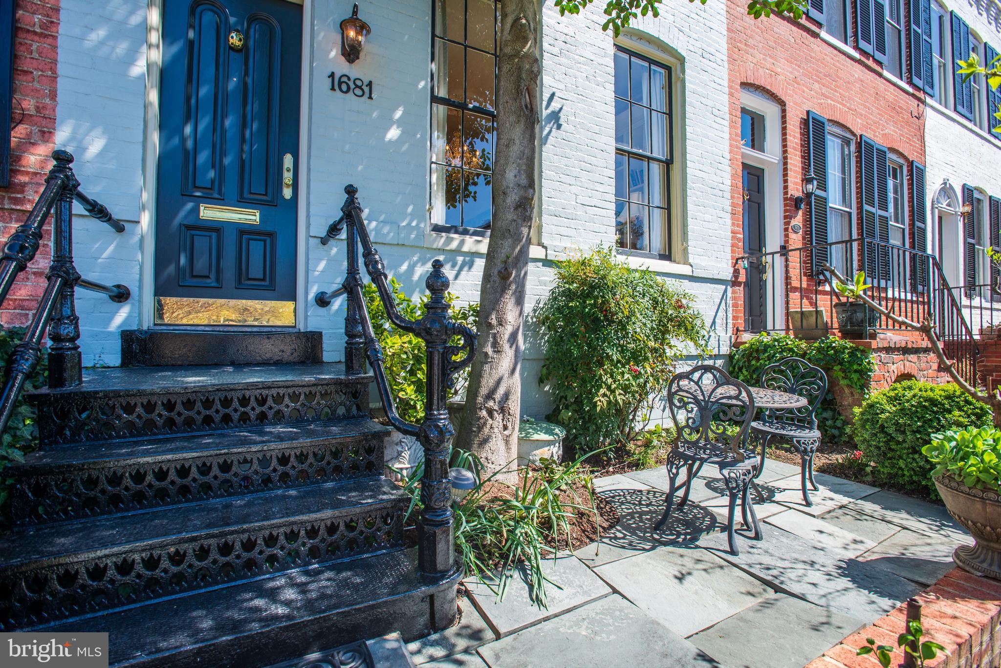 1681 32nd Street Northwest Washington, DC 20007 - Photo 6 of 51 Front Patio