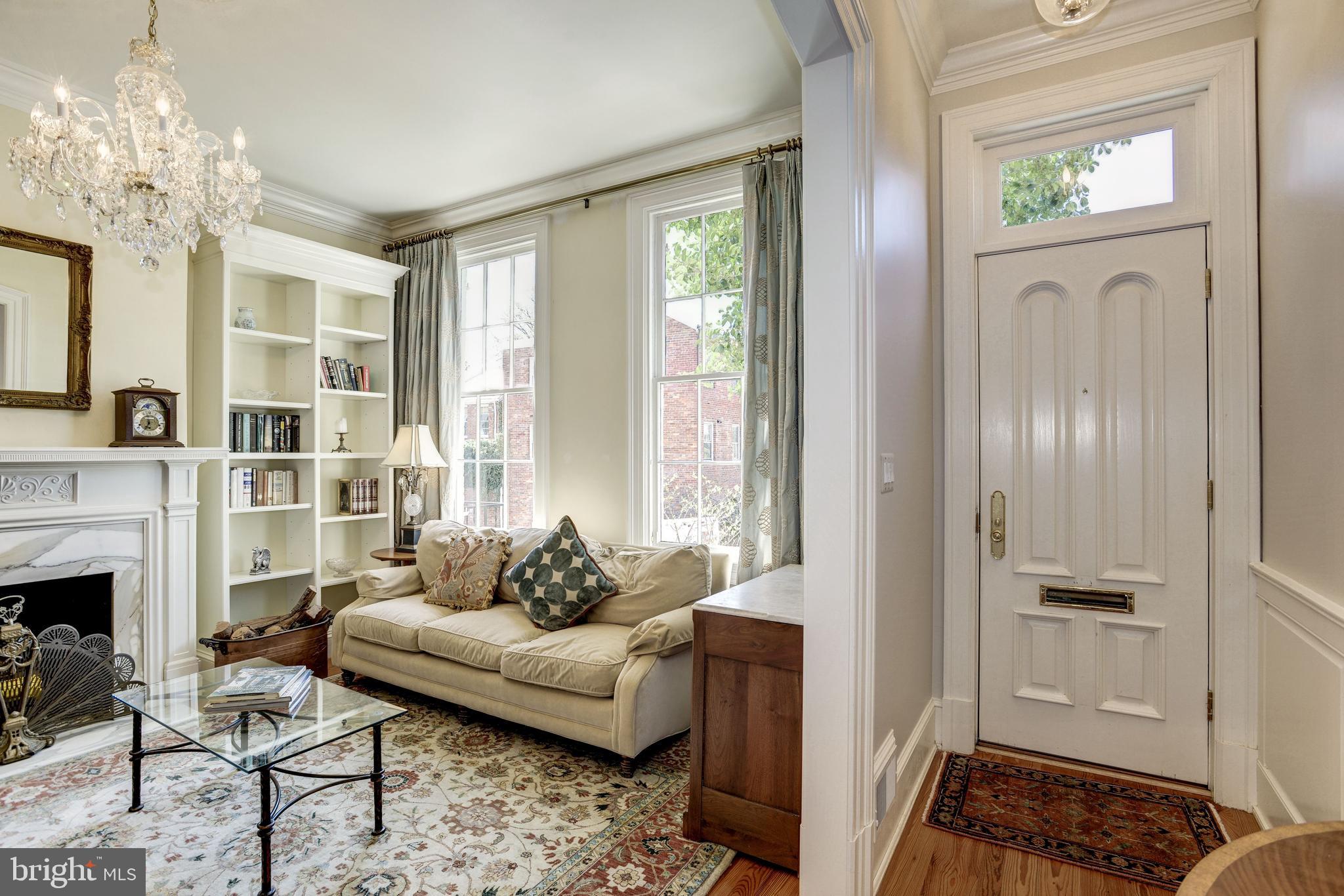 1681 32nd Street Northwest Washington, DC 20007 - Photo 8 of 51 Entry