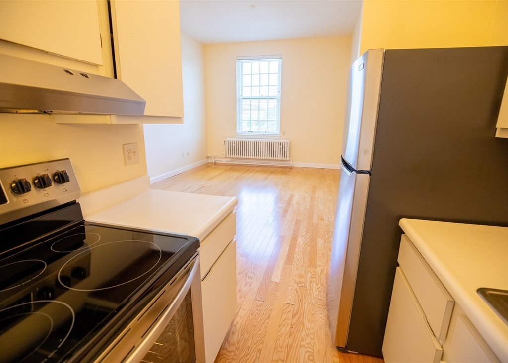 16 Balmoral Street, Unit 417 Andover, MA 01810 - Photo 8 of 20