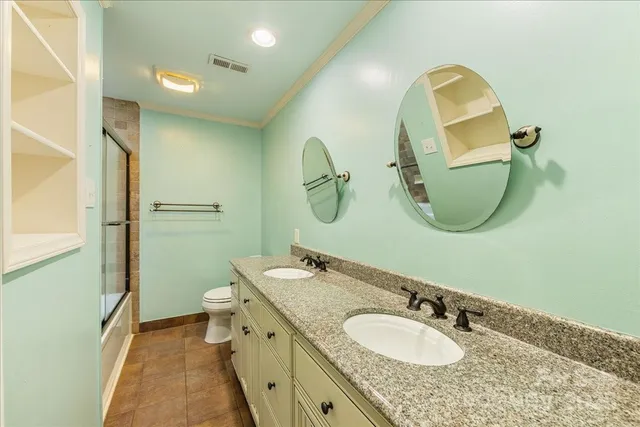 an empty room with window