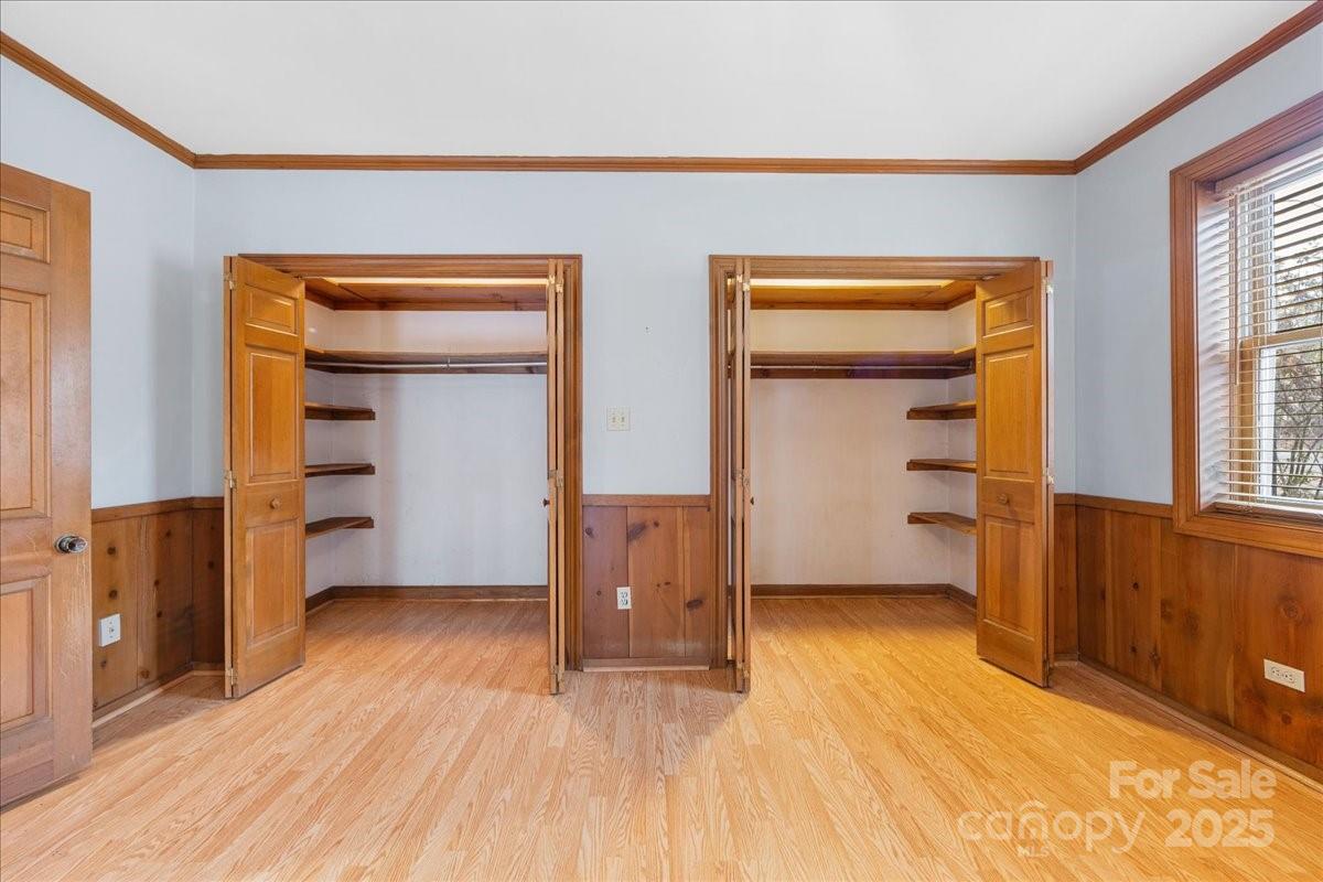 3212 Nancy Creek Road Charlotte, NC 28270 - Photo 32 of 44 a view of an empty room with closet and a window