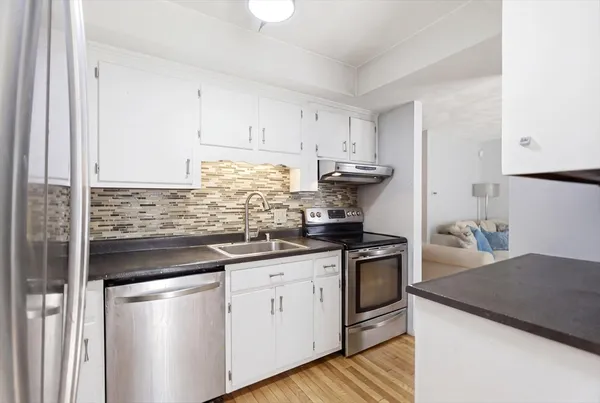 $550,000 | 112 Lowell Street, Unit 11, Peabody, MA 01960