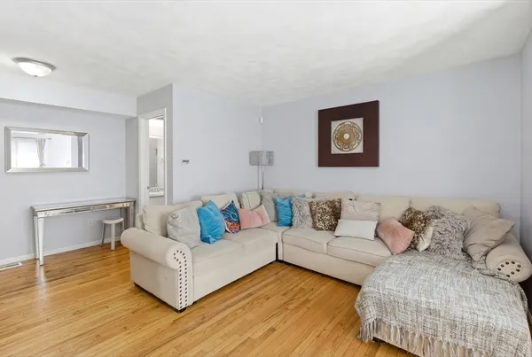 $550,000 | 112 Lowell Street, Unit 11, Peabody, MA 01960