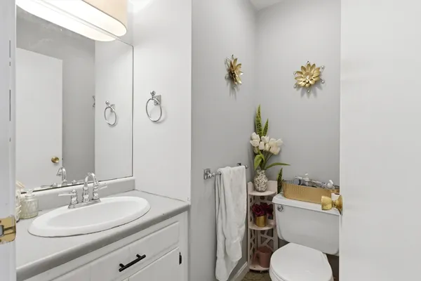 $550,000 | 112 Lowell Street, Unit 11, Peabody, MA 01960