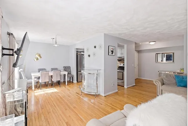 $550,000 | 112 Lowell Street, Unit 11, Peabody, MA 01960