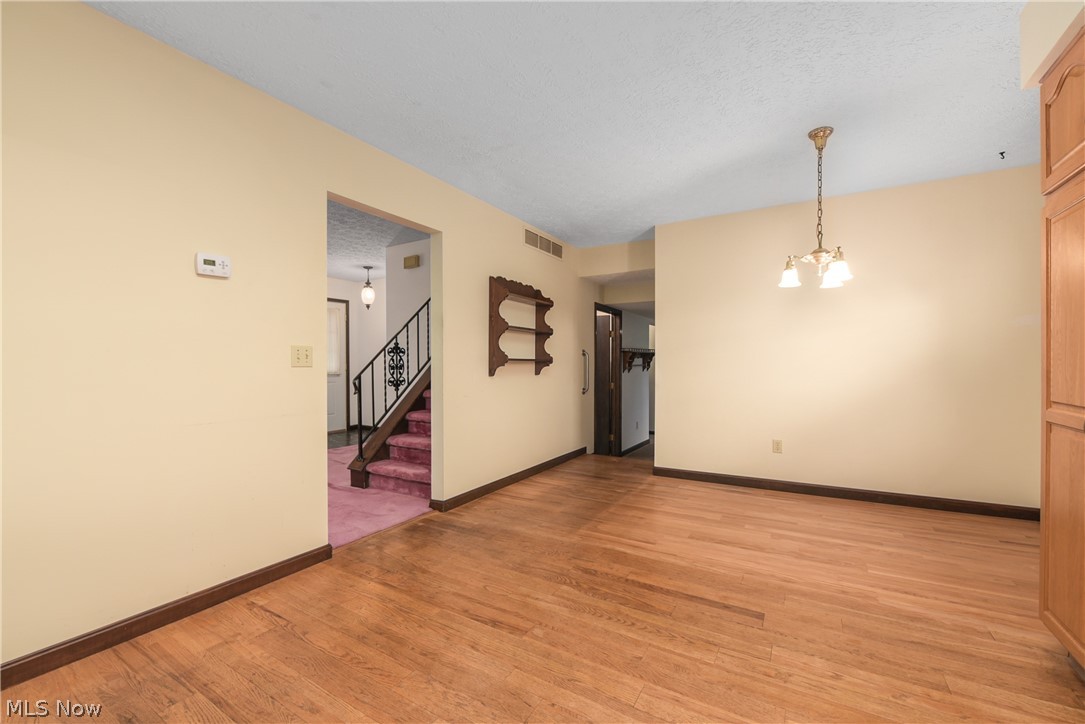 41230 Whitney Road Lagrange, OH 44050 - Photo 11 of 34