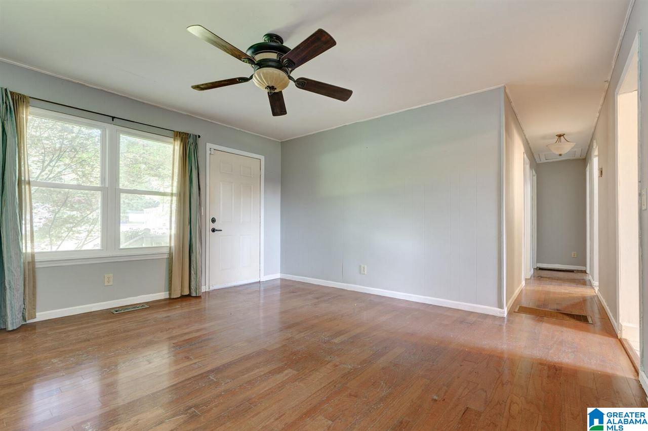 3975 Hilltop Road Southeast Bessemer, AL 35022 - Photo 4 of 20