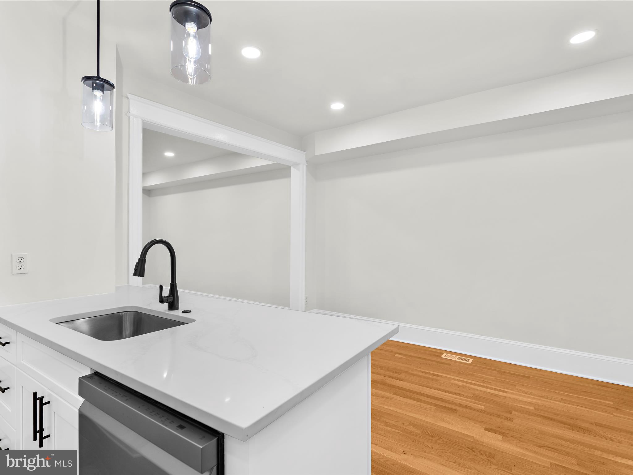 917 Decatur Street Northwest Washington, DC 20011 - Photo 14 of 36 Quartz Countertops