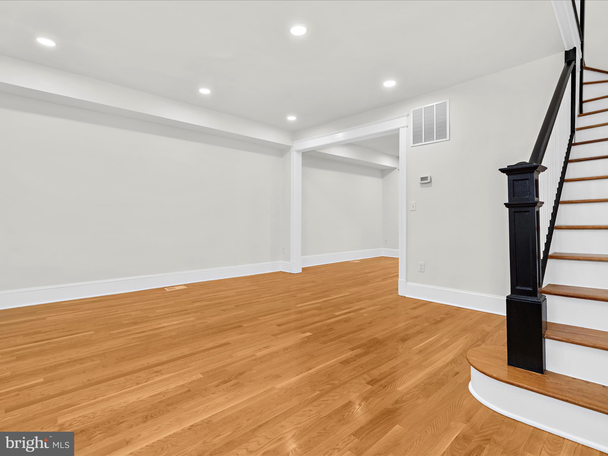 917 Decatur Street Northwest Washington, DC 20011 - Photo 5 of 36