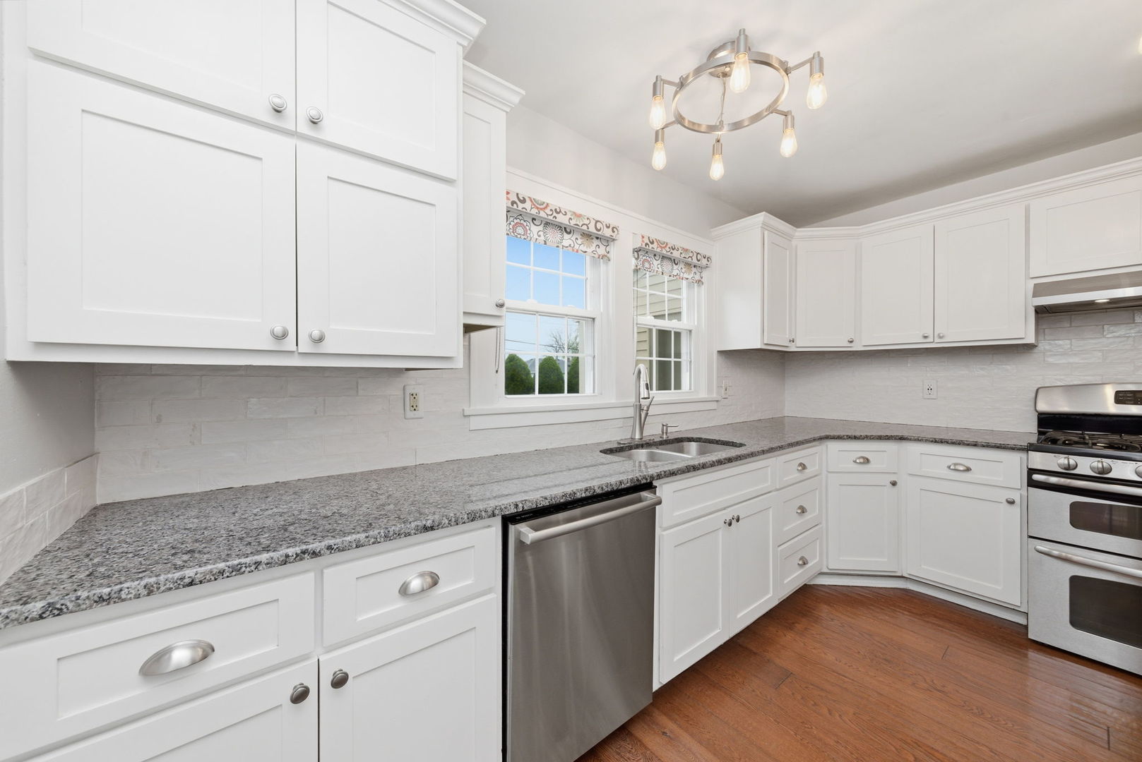 1311 Oneida Street Joliet, IL 60435 - Photo 11 of 24