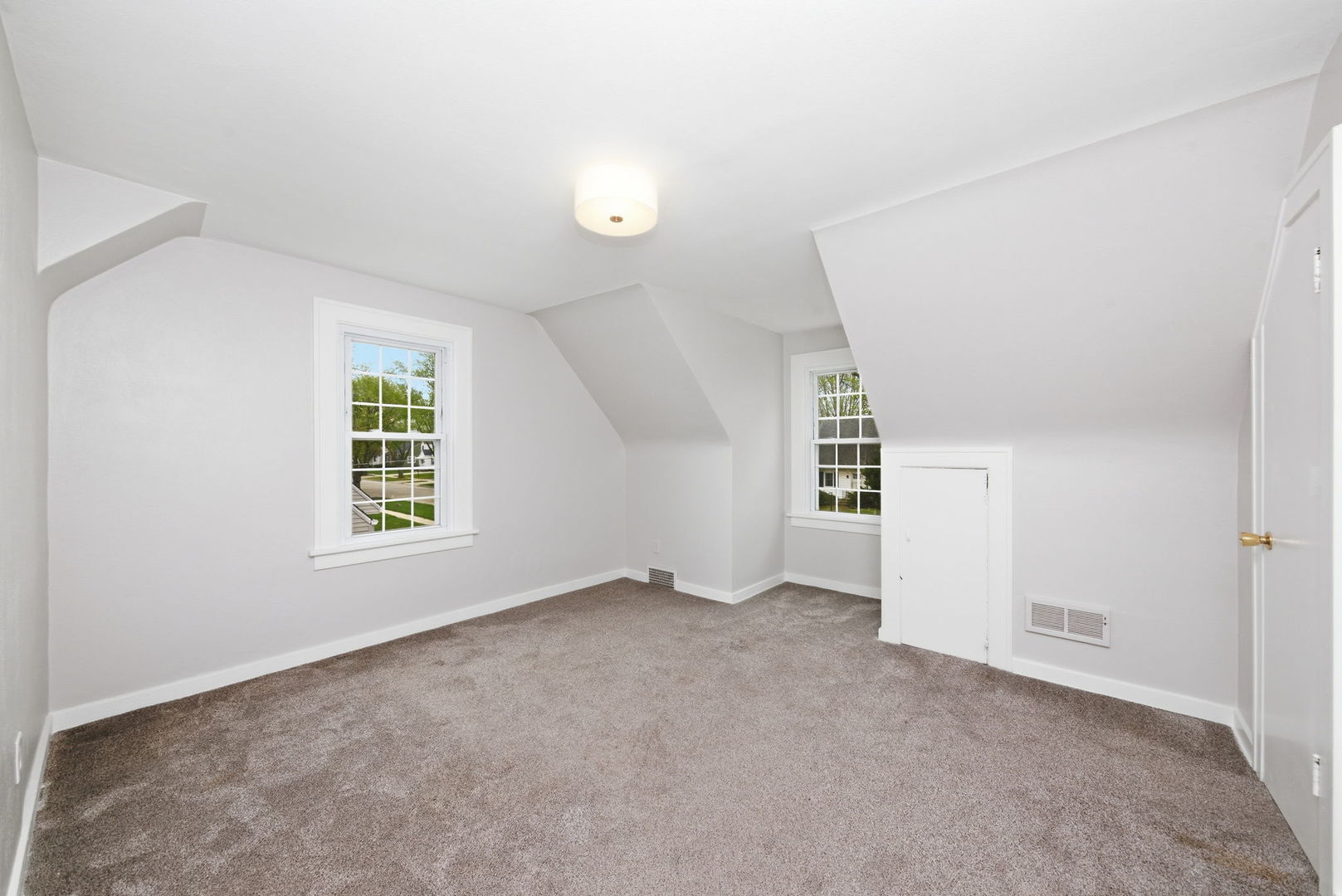 1311 Oneida Street Joliet, IL 60435 - Photo 16 of 24