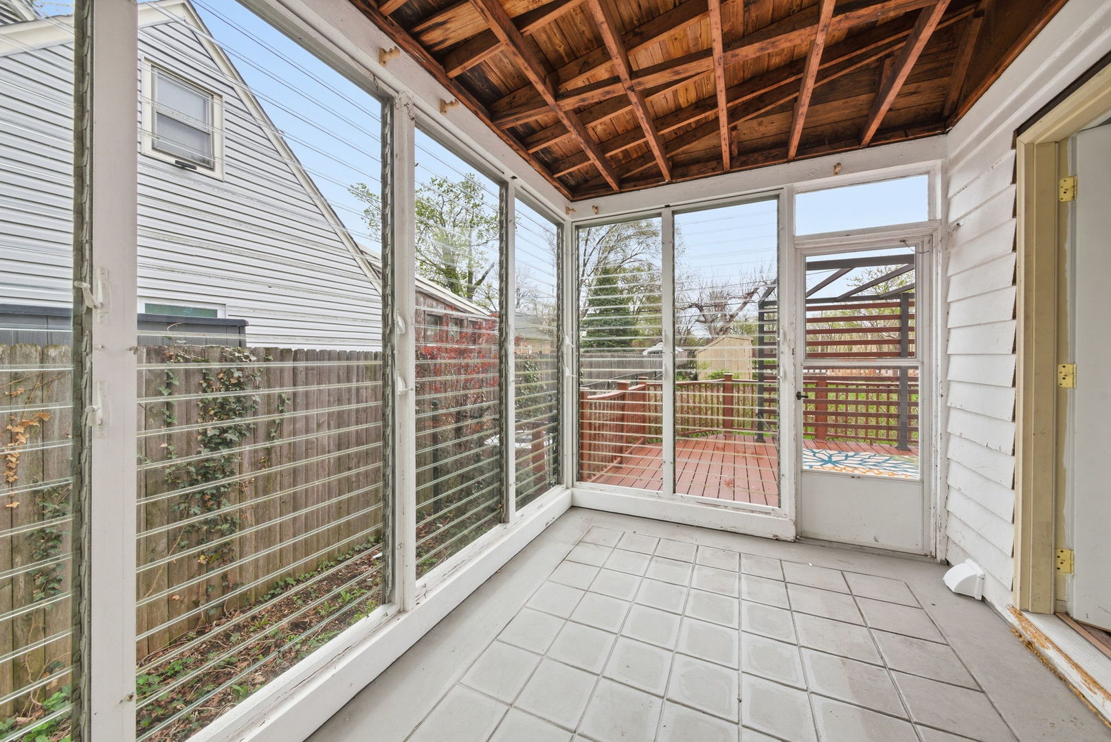 1311 Oneida Street Joliet, IL 60435 - Photo 6 of 24