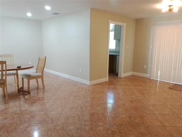 $2,000 | 2701 South Dellwood Drive, Eustis, FL 32726