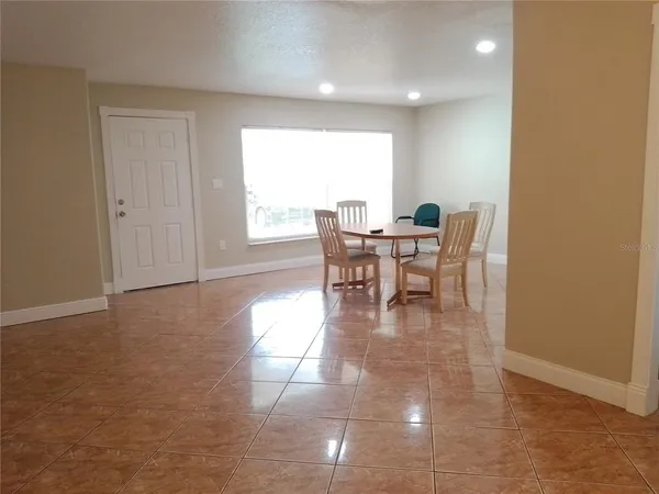 $2,000 | 2701 South Dellwood Drive, Eustis, FL 32726