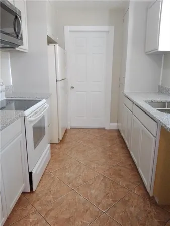 $2,000 | 2701 South Dellwood Drive, Eustis, FL 32726