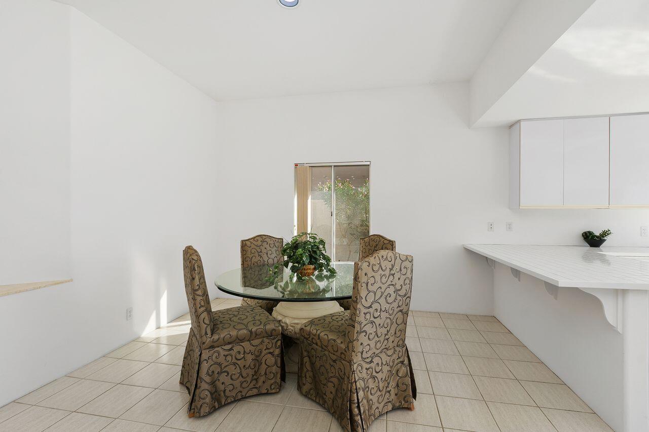 31 Pebble Beach Drive Rancho Mirage, CA 92270 - Photo 17 of 49 22_11990086_185950_185950-EI-120