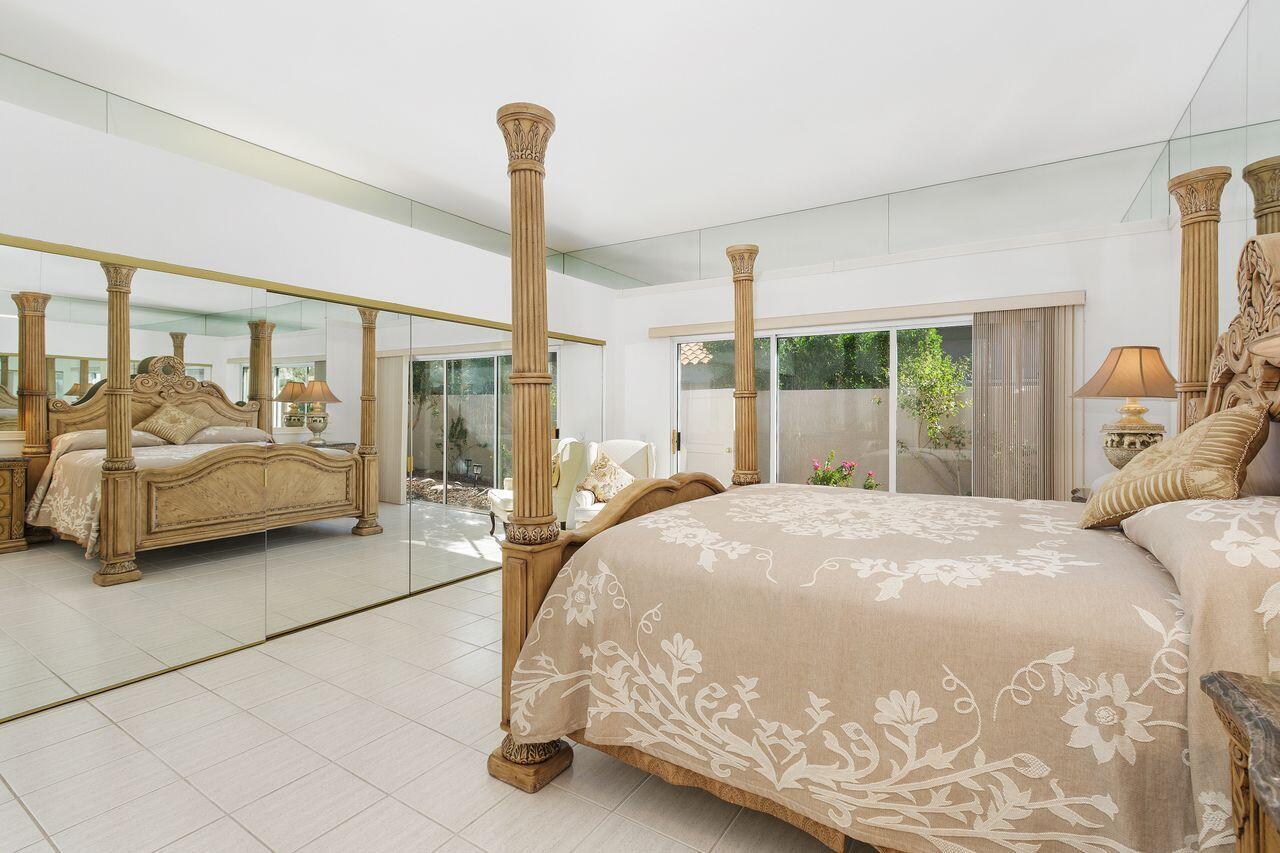 31 Pebble Beach Drive Rancho Mirage, CA 92270 - Photo 18 of 49 38_11990102_185950_185950-EI-136