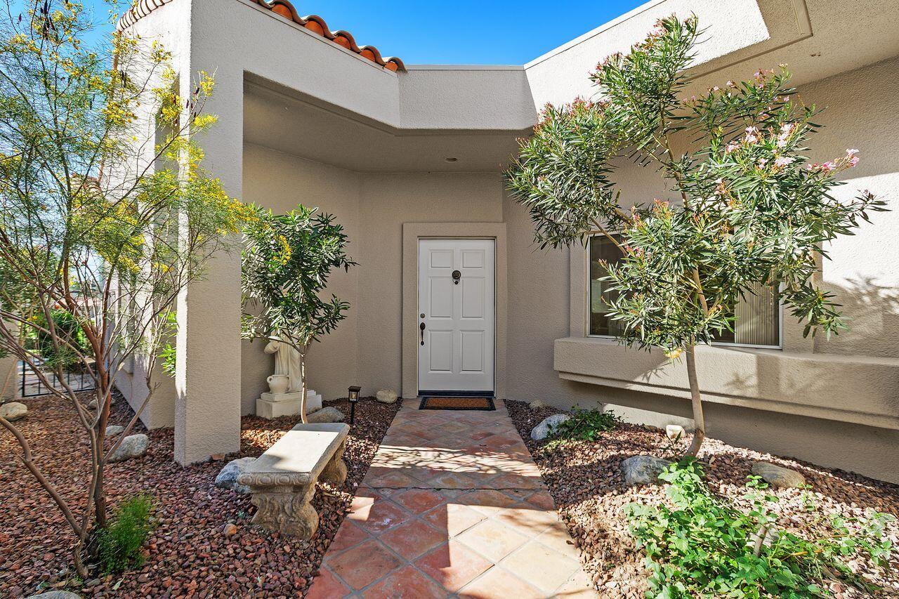 31 Pebble Beach Drive Rancho Mirage, CA 92270 - Photo 6 of 49 10_11990074_185950_185950-EI-108