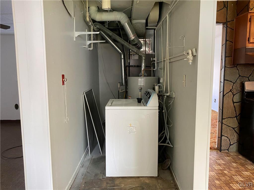 1517 Valley Road Bethlehem, PA 18018 - Photo 9 of 18 utility space