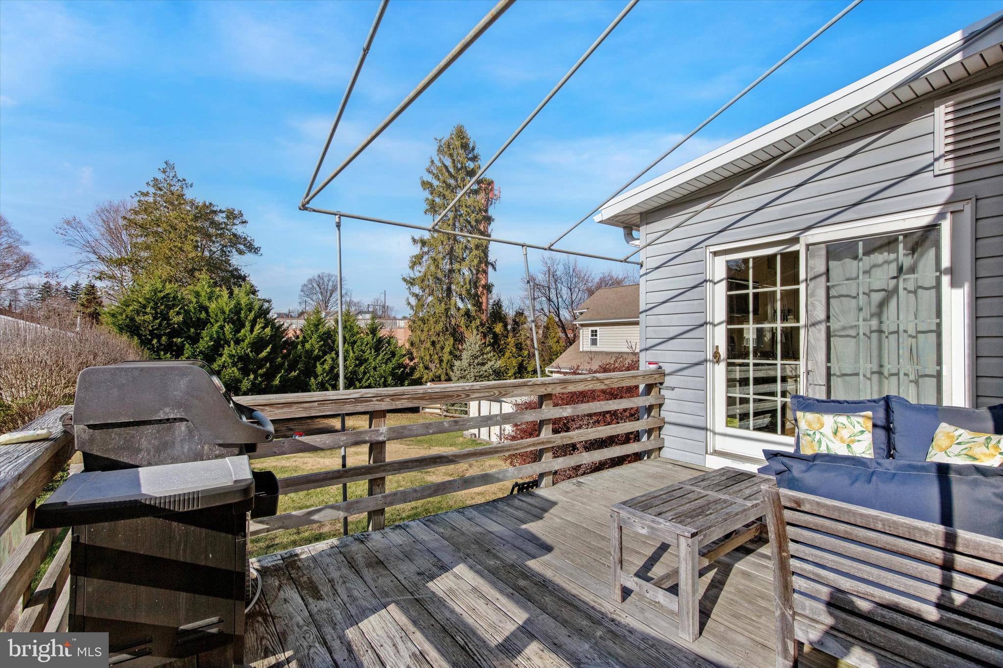 17 North Avenue Wyncote, PA 19095 - Photo 22 of 25 back deck