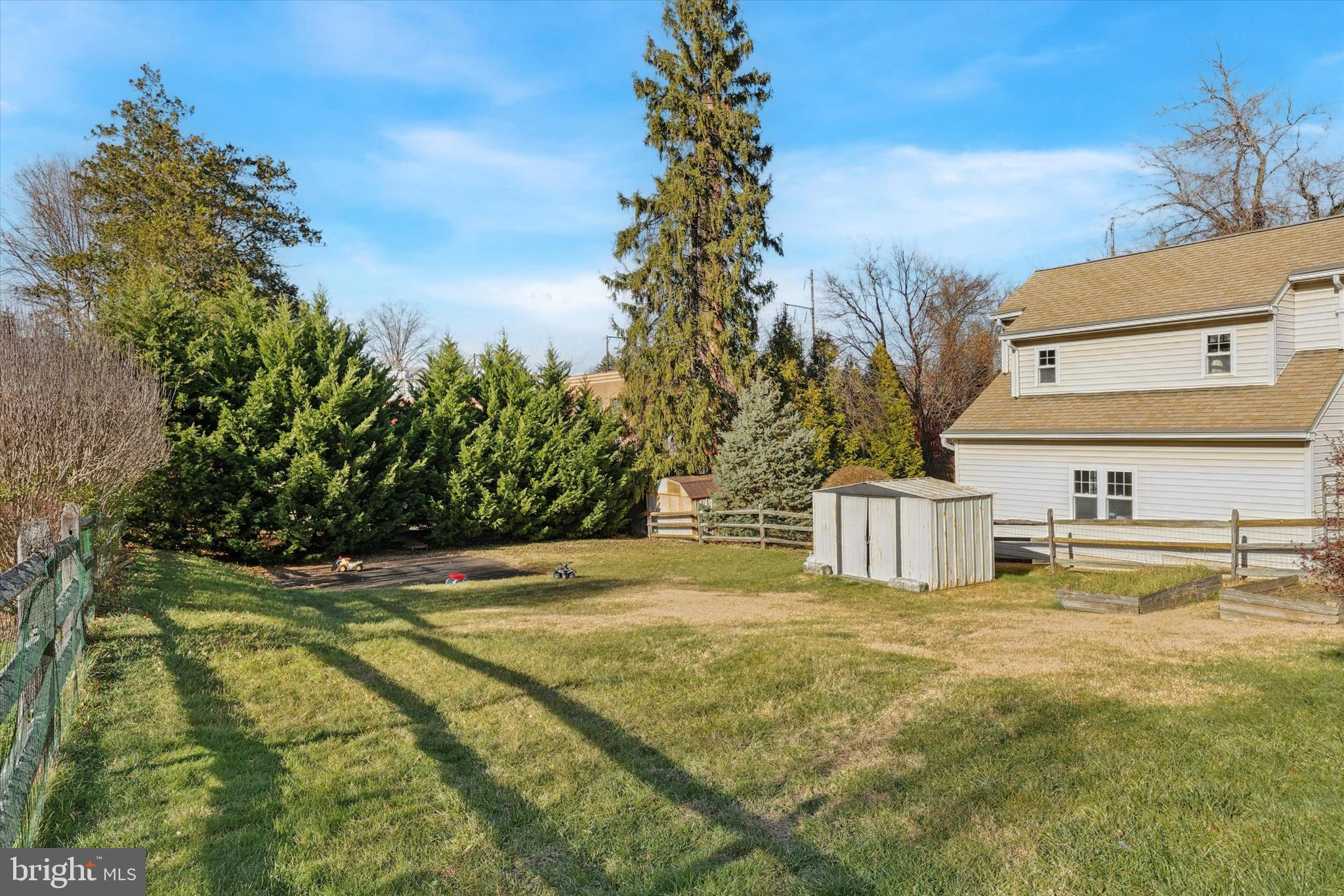 17 North Avenue Wyncote, PA 19095 - Photo 24 of 25 large yard