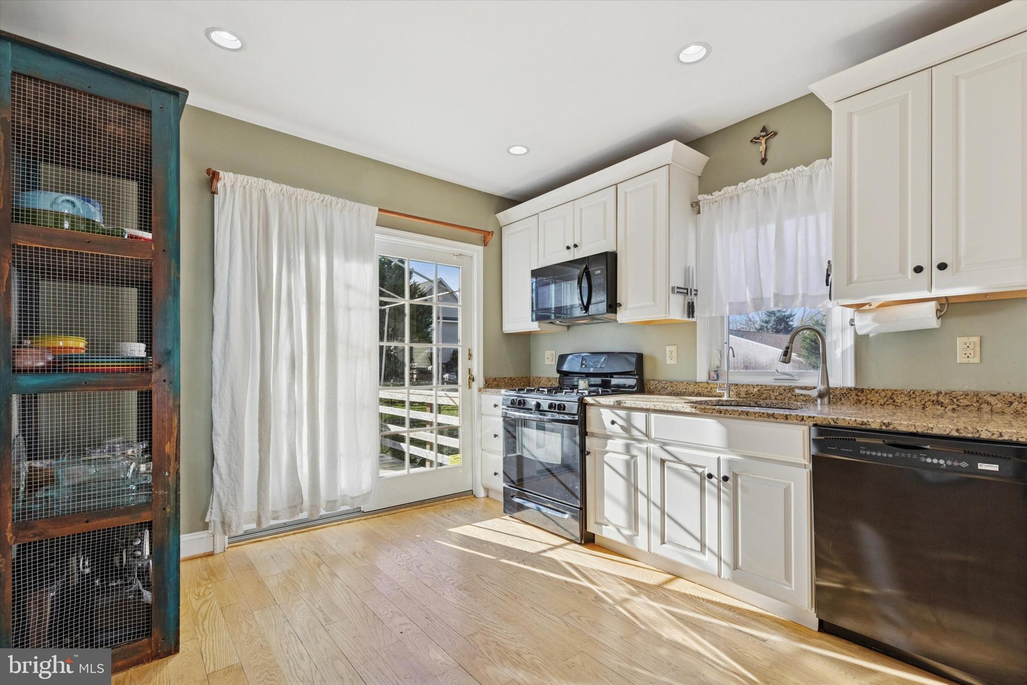 17 North Avenue Wyncote, PA 19095 - Photo 9 of 25 kitchen
