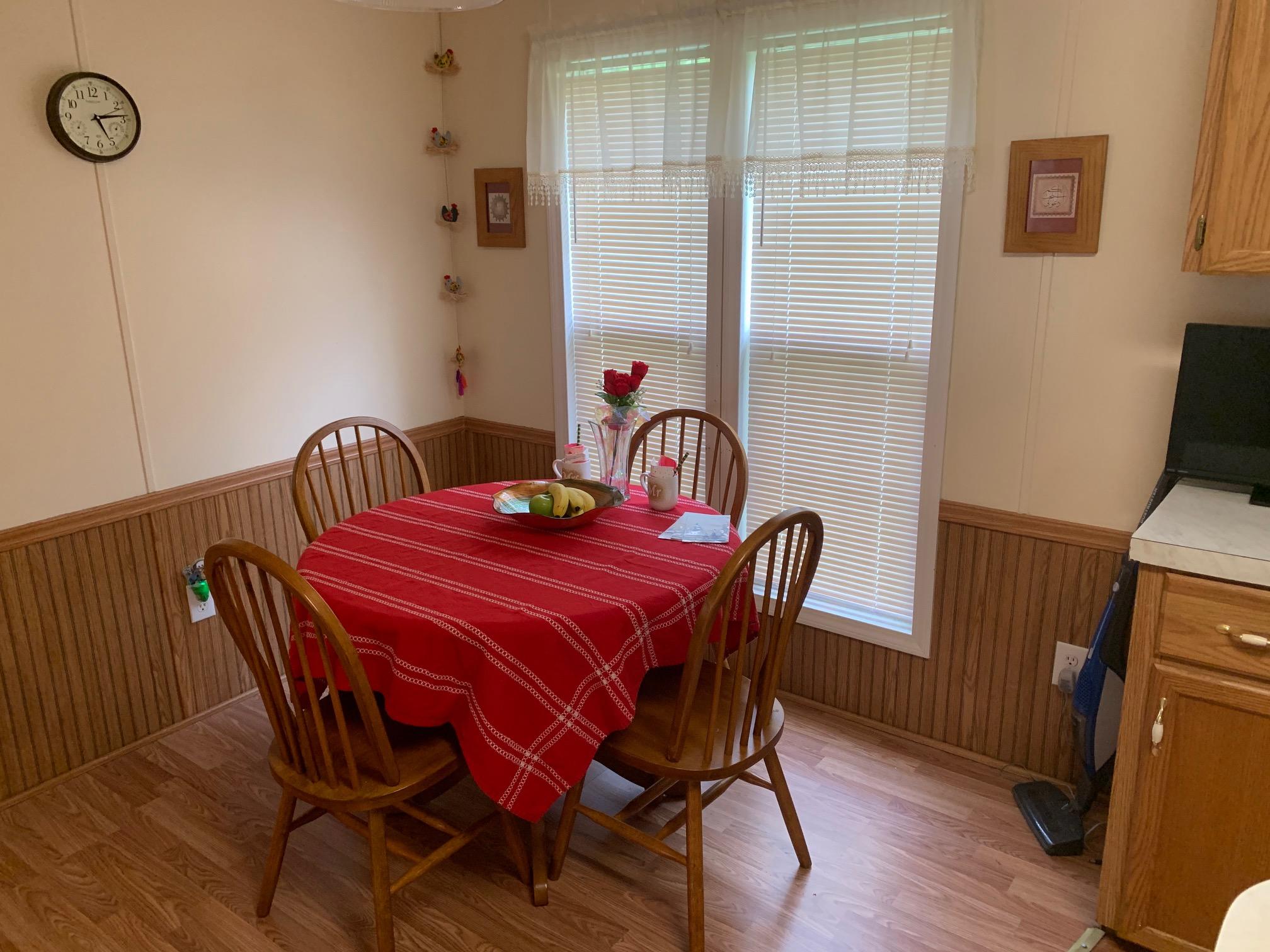 6125 North Fork Road Elliston, VA 24087 - Photo 4 of 13 IMG_0915