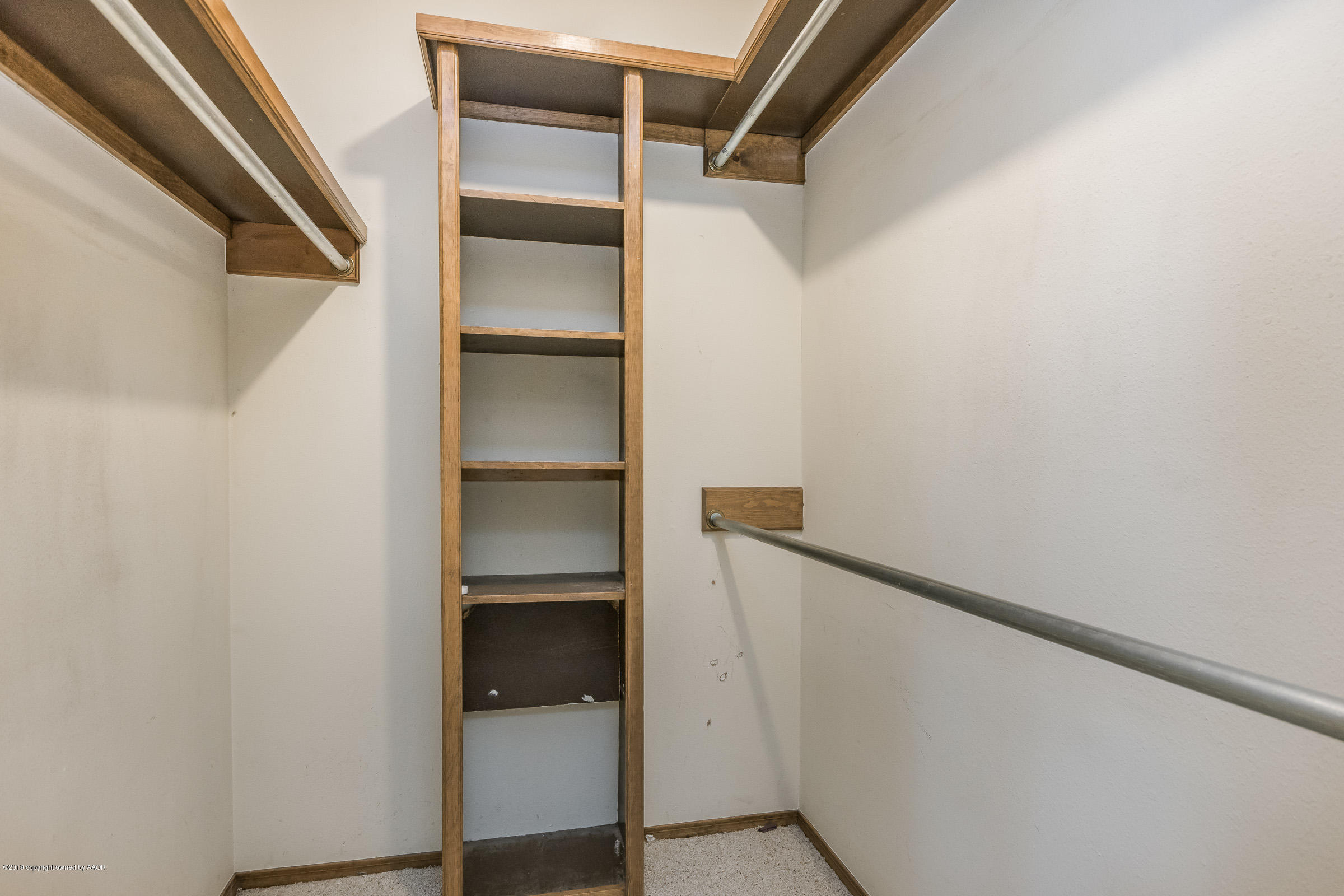 6803 Rochelle Lane Amarillo, TX 79109 - Photo 12 of 20 Master Closet