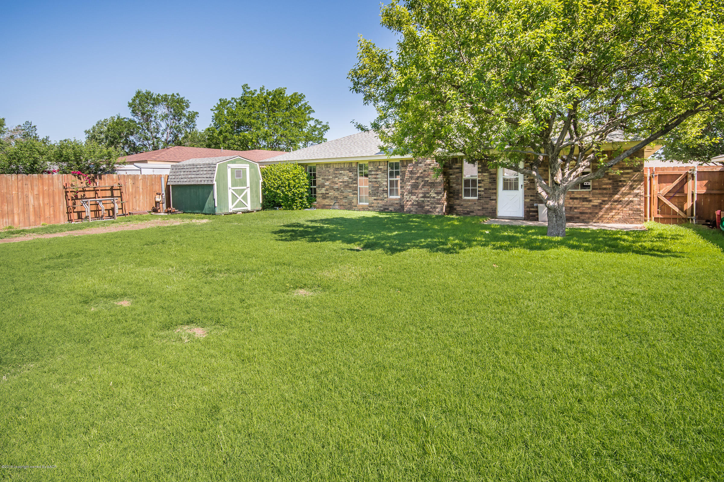 6803 Rochelle Lane Amarillo, TX 79109 - Photo 18 of 20 Back Yard-2