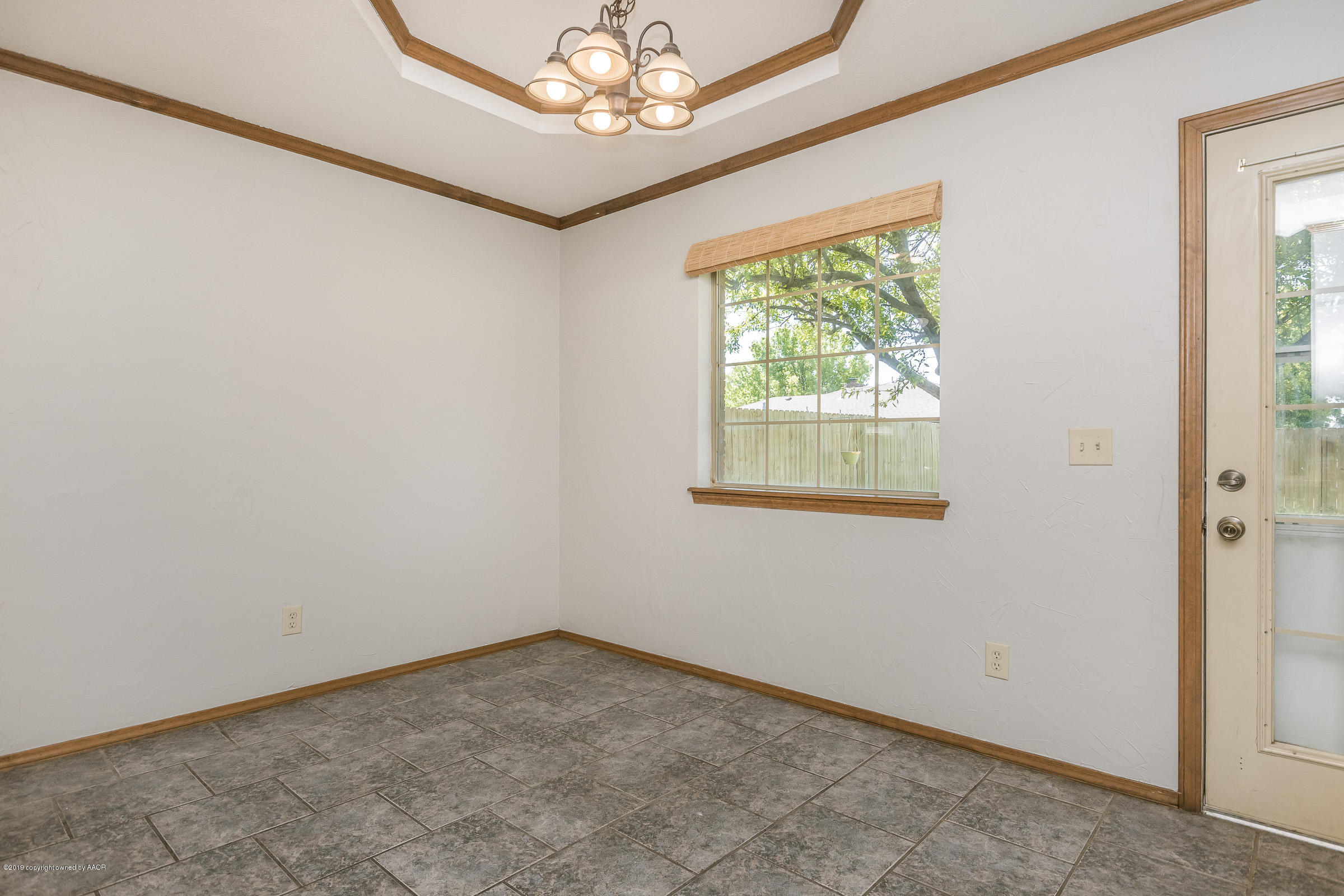 6803 Rochelle Lane Amarillo, TX 79109 - Photo 4 of 20 Dining Area