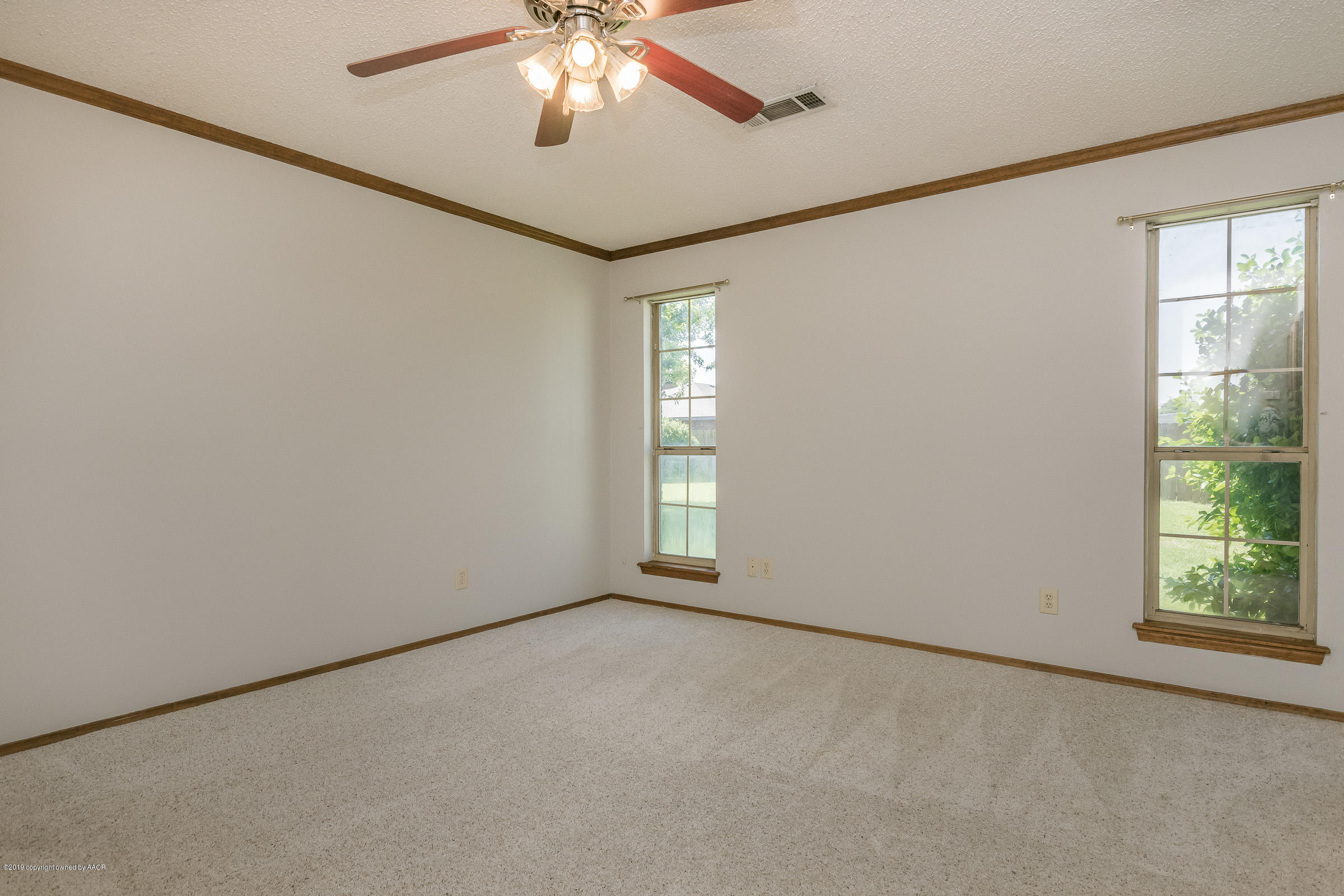 6803 Rochelle Lane Amarillo, TX 79109 - Photo 9 of 20 Master Bedroom