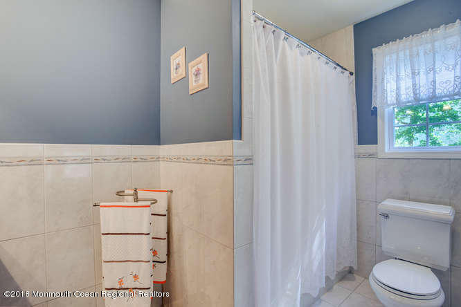 209 East Pleasant Grove Road Jackson, NJ 08527 - Photo 32 of 50 209 E Pleasant Grove Jackson-small-030-9