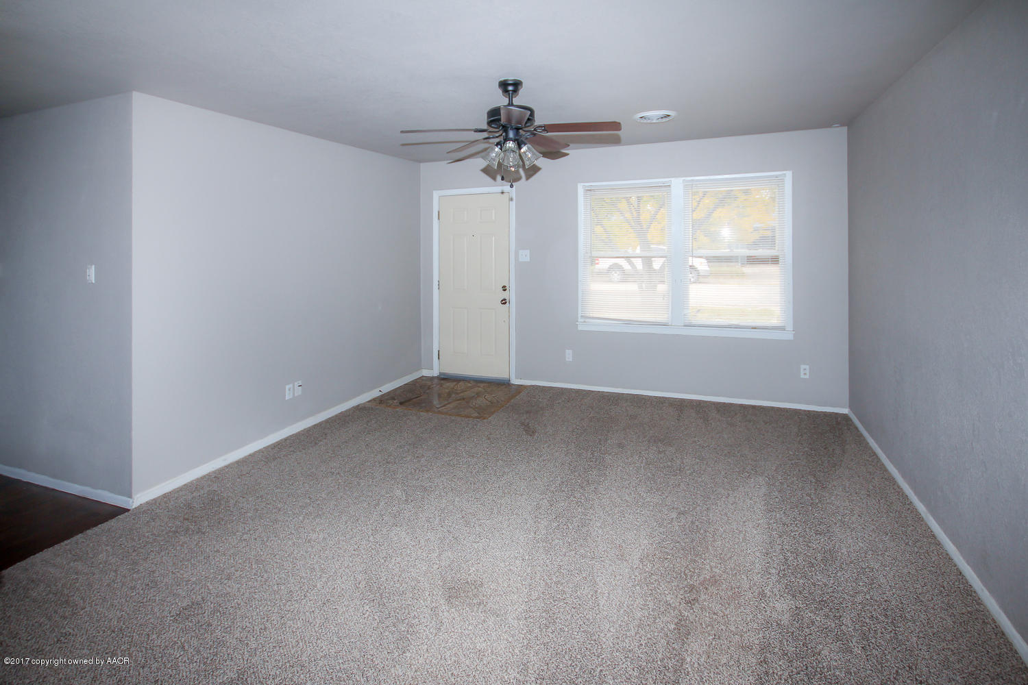 5009 South Fannin Street Amarillo, TX 79110 - Photo 3 of 19 Living Area